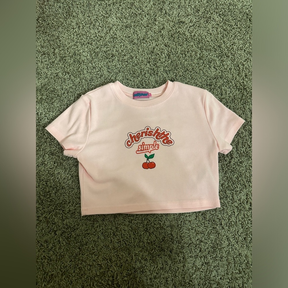 EDIKTED cropped XS tshirt